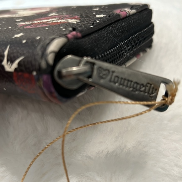 NWT! Loungefly Nightmare Before Xmas Zip Wallet w/Internal Coin Zip & Card Slots - Picture 11 of 12